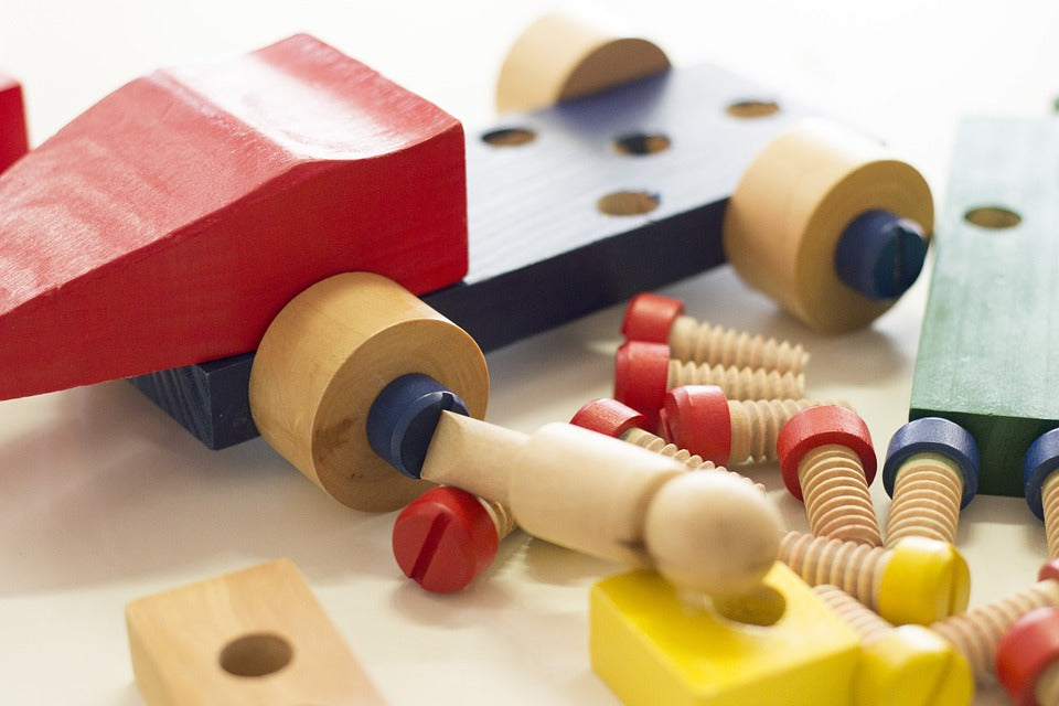 Giochi, Legno, Bambini: la triade perfetta